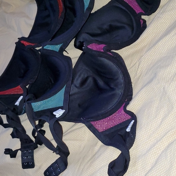 3 different color bras, Purple, Green, Hot Red. - Picture 5 of 6